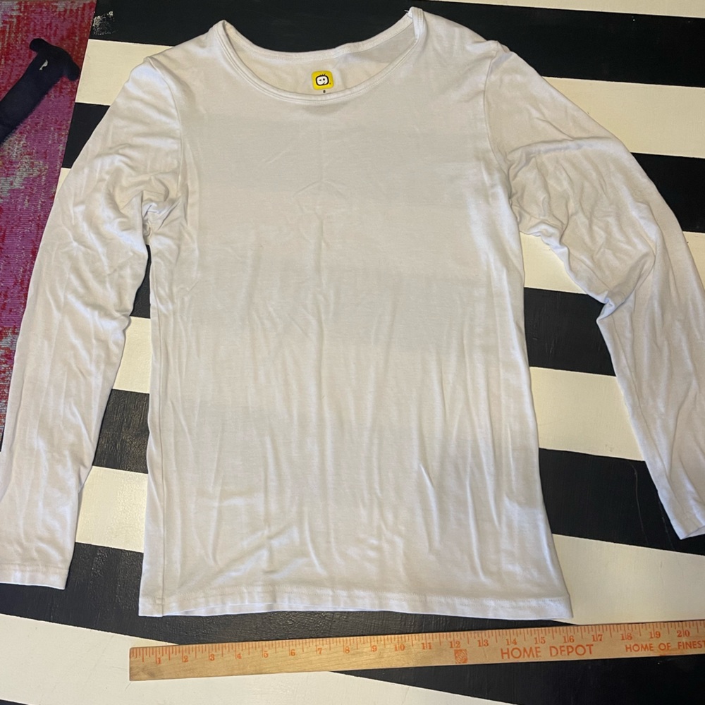 Long sleeve scrub tee